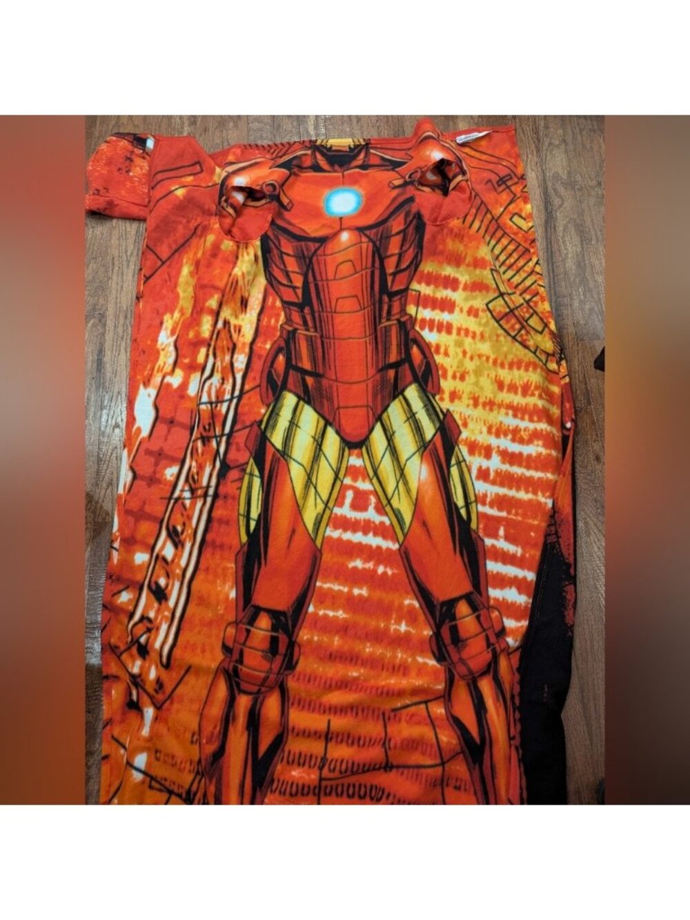Marvel Avengers Iron Man Throw Adult Silk Touch Blanket with Sleeves 48" x 71" - Picture 5 of 12